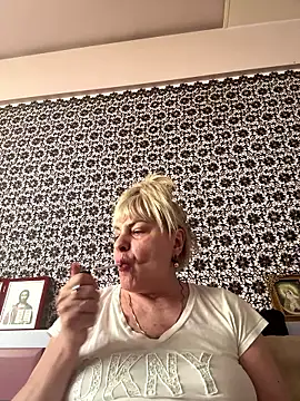 AnastasiaGrey777 online show from 06-05-26, 06:52