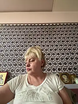 AnastasiaGrey777 online show from 06-18-26, 05:30