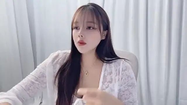 Qingqing19 online show from 06-10-26, 02:23
