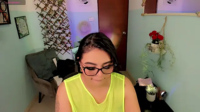 Margot Robie online show from 06-19-26, 01:59