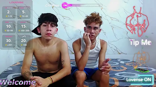Snapshot of wild_boys_zs chatting on 06-17-26, 05:10 wild boys zs online show from 06-17-26, 05:10