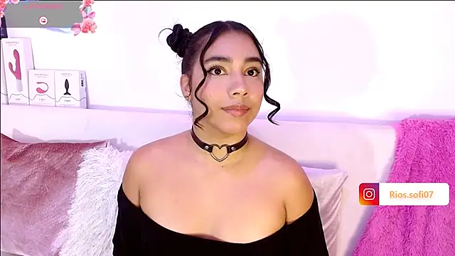  Sofi Rios  online show from 05-10-26, 06:40
