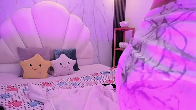 SoftPrincess online show from 06-11-26, 04:21