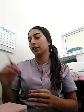 saray outdoorss online show from 05-12-26, 02:58
