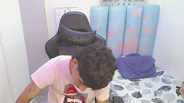 liam play online show from 06-09-26, 09:48