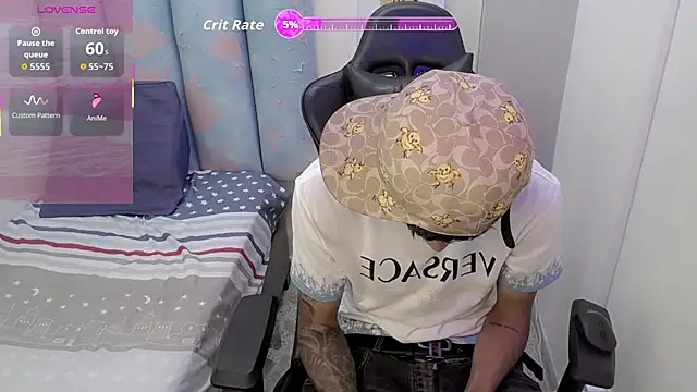 liam play online show from 06-18-26, 04:02