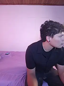 Wildseductor1 online show from 08-02-26, 06:39