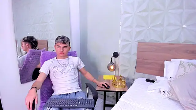 Valerius Angel online show from 05-21-26, 01:01