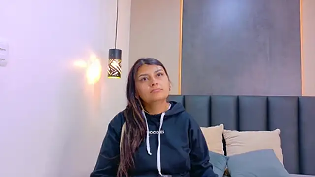 Luna and Jacksonn online show from 06-19-26, 03:55