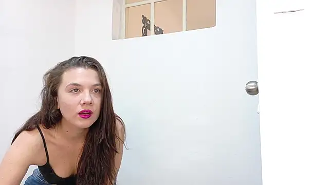 Snapshot of Katia_Rose23 chatting on 05-11-26, 06:38 Katia Rose23 online show from 05-11-26, 06:38