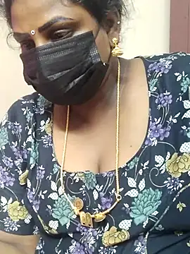 tamilkavitha123 online show from 07-28-26, 05:56
