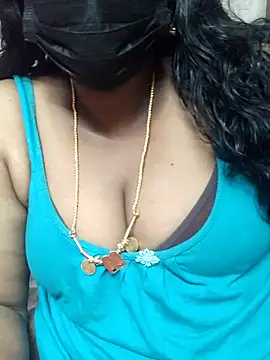 tamilkavitha123 online show from 07-28-26, 06:20