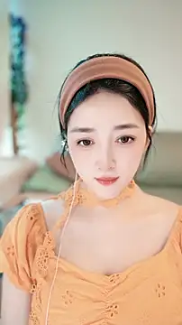 singer-wenwan online show from 06-25-26, 10:09