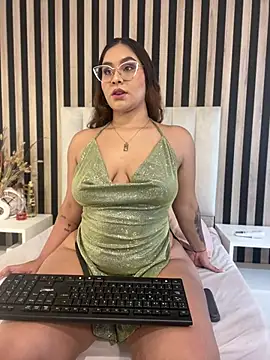 Snapshot of LiaDesire7 chatting on 07-08-26, 05:12 LiaDesire7 online show from 07-08-26, 05:12