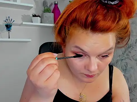 GingerKitten1 online show from 05-19-26, 05:47