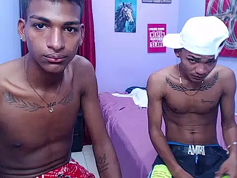 Snapshot of black_twinks chatting on 05-09-26, 11:54 black twinks online show from 05-09-26, 11:54