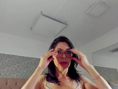 lena gray online show from 06-08-26, 01:44
