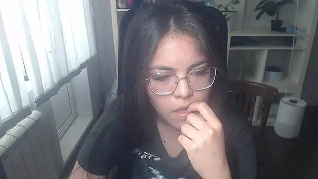 Anda here online show from 06-18-26, 04:35