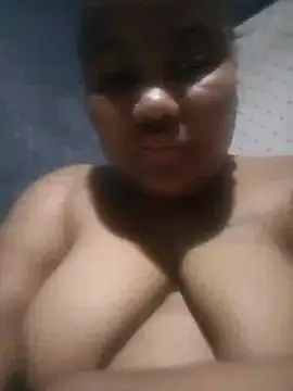 ChubbyMidgetxxx19 online show from 05-25-26, 01:11
