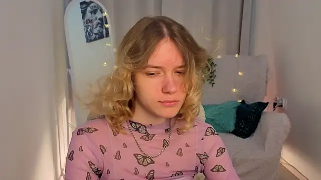 MilanaRayy online show from 06-12-26, 05:17