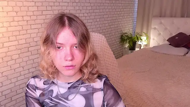 MilanaRayy online show from 06-20-26, 05:10