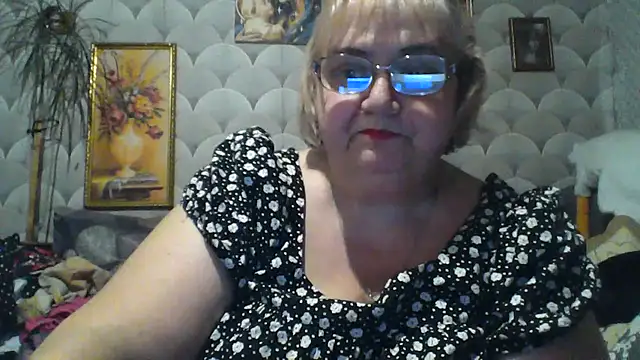 MarinaFarina53 online show from 06-19-26, 07:28
