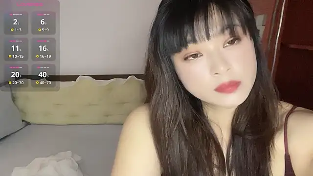 Snapshot of Xiaoting13 chatting on 06-06-26, 06:51 Xiaoting13 online show from 06-06-26, 06:51