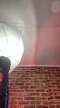 LunaiXMoon  online show from 08-09-26, 12:21