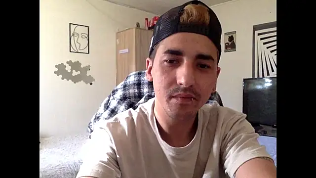 poashapiaksbdasjgakgnxigx online show from 07-04-26, 03:18