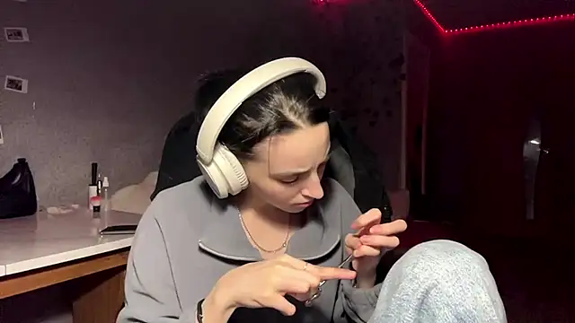 NightFoxxx online show from 06-11-26, 03:32