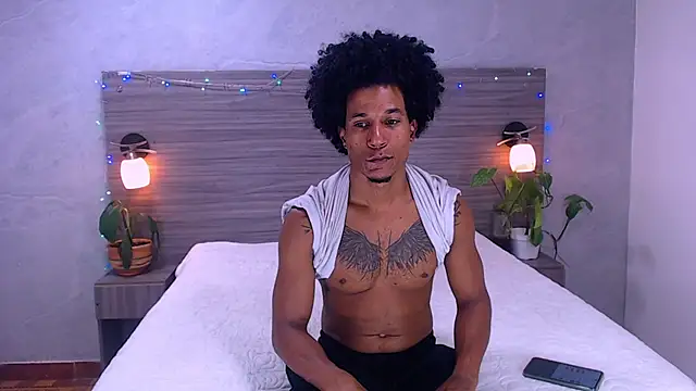 Snapshot of Dilan_Hall chatting on 06-11-26, 03:32 Dilan Hall online show from 06-11-26, 03:32