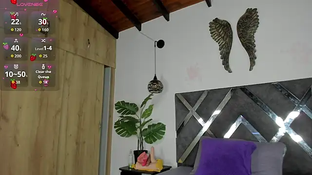 erika 222 online show from 06-16-26, 11:35