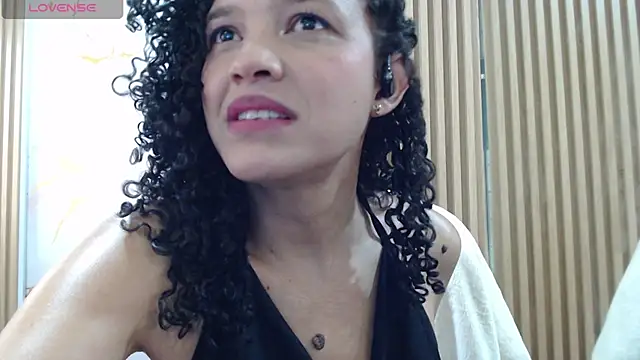 Jazlin Sg online show from 06-09-26, 01:34