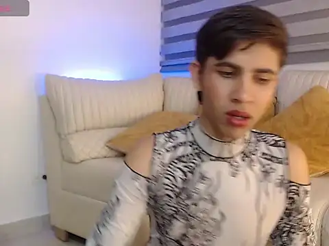 Snapshot of joshua_saenz_ chatting on 07-04-26, 03:45 joshua saenz online show from 07-04-26, 03:45