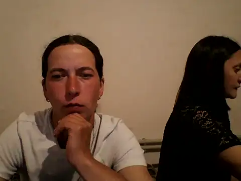 Snapshot of DanicaFey chatting on 05-16-26, 07:12 DanicaFey online show from 05-16-26, 07:12