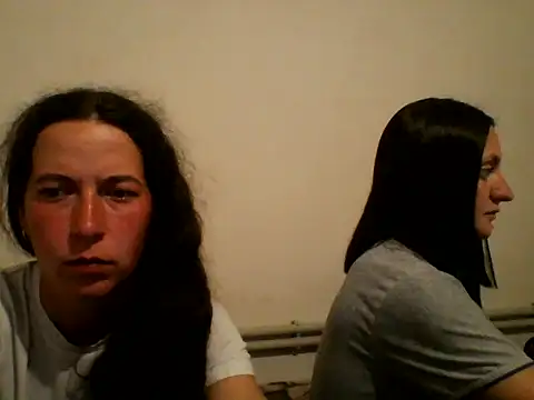 Snapshot of DanicaFey chatting on 05-18-26, 07:20 DanicaFey online show from 05-18-26, 07:20