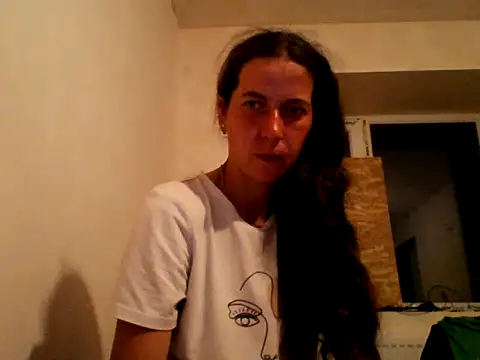 Snapshot of DanicaFey chatting on 05-22-26, 06:24 DanicaFey online show from 05-22-26, 06:24