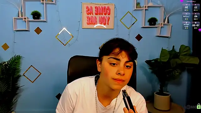shadow kiss  online show from 06-30-26, 07:15