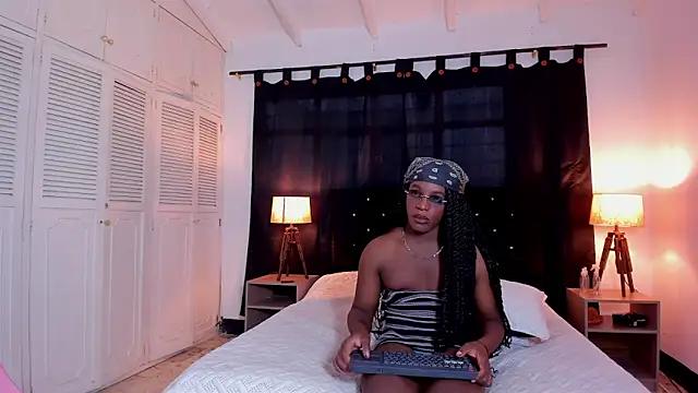 YasiryCoper online show from 06-14-26, 11:56
