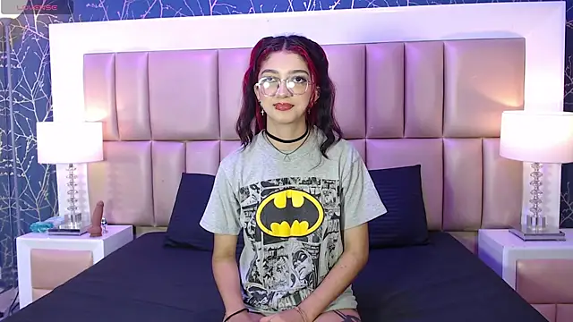 TaniaPierce online show from 06-07-26, 12:31