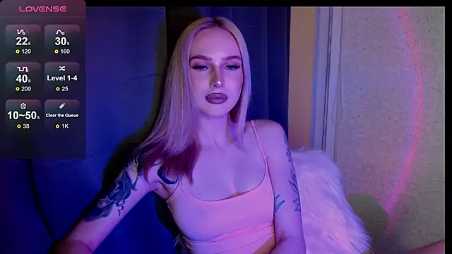 MichelleVelour online show from 06-08-26, 05:13