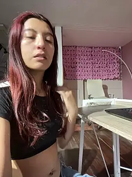 EveRave Pink online show from 06-23-26, 11:19