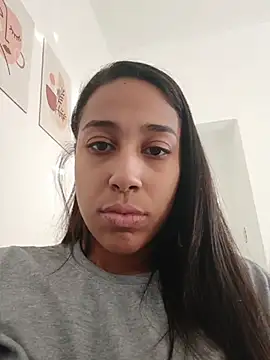 modelisa01 online show from 06-01-26, 07:26