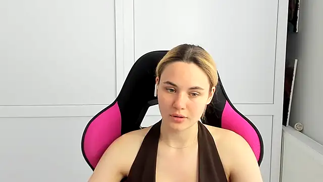 Emma starrs  online show from 06-14-26, 12:40