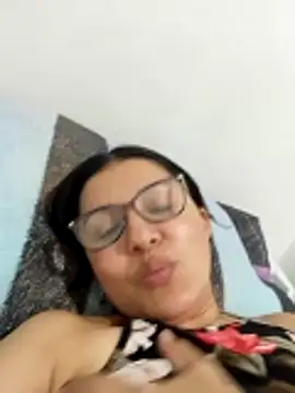 Snapshot of Casandra_inthemorning chatting on 05-17-26, 04:21 Casandra inthemorning online show from 05-17-26, 04:21