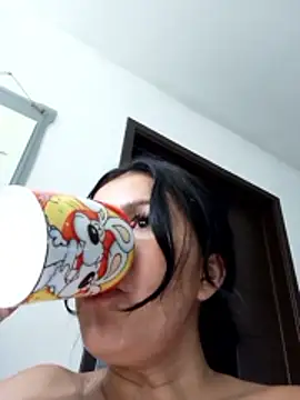 Snapshot of Casandra_inthemorning chatting on 06-14-26, 02:41 Casandra inthemorning online show from 06-14-26, 02:41
