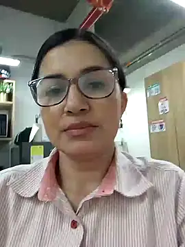 Snapshot of Casandra_inthemorning chatting on 07-05-26, 07:54 Casandra inthemorning online show from 07-05-26, 07:54