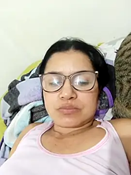 Snapshot of Casandra_inthemorning chatting on 07-09-26, 10:36 Casandra inthemorning online show from 07-09-26, 10:36