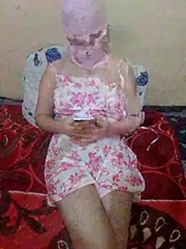Snapshot of Victoria-22 chatting on 05-11-26, 11:38 Victoria-22 online show from 05-11-26, 11:38