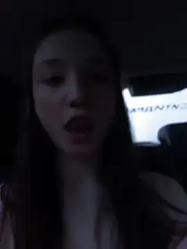 hiding-mila online show from 05-21-26, 03:24